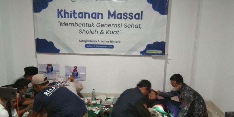 Peduli Kesehatan Yatim dan Duafa, LAZ Al Azhar Gelar Khitanan Massal Gratis
