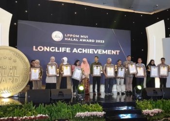 Paragon Technology and Innovation Menangkan Tiga Kategori LPPOM MUI Halal Award 2023