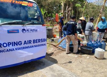 warga dilanda kekeringan