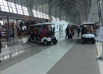 Angkasa Pura Diminta Sediakan Golf Car Demi Kenyamanan Konsumen