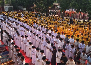 Khutbah Id adalah Sunnah bukan Rukun