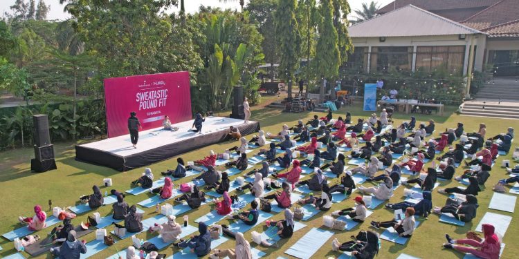 Buttonscarves dan LAICA