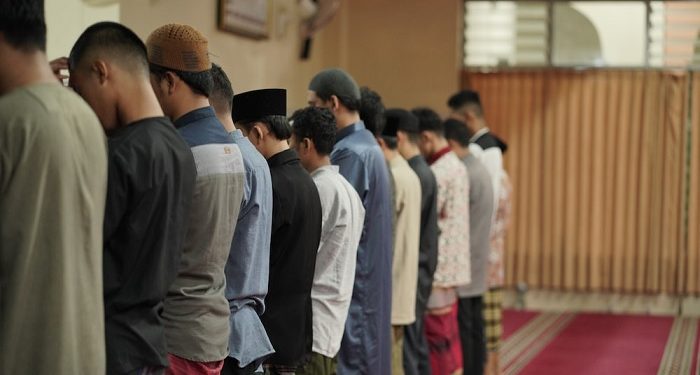 Hikmah Dibalik Kewajiban Shalat Fardhu Lima Waktu