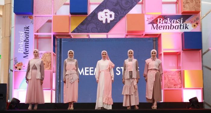 Meemaa Style Tampilkan Koleksi Terbaru Bertema Batik di Bekasi Membatik 2023