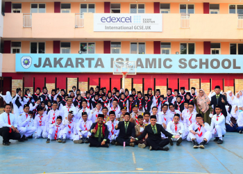 membentuk generasi unggul