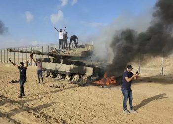 Kesaksian Jurnalis Palestina saat Melintasi Perbatasan Gaza yang Berhasil Ditembus Hamas