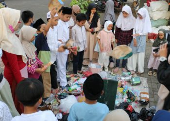 Ayo Less Waste Berkolaborasi dengan TBM Kolong Ajak Anak Peduli Lingkungan Melalui Fun Learning