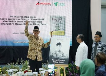 Terus Produktif di Usia 75, Parni Hadi Luncurkan Buku Audiovisutorial
