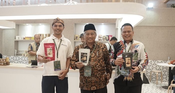 Tawarkan Kopi Desa Pemberdayaan, LAZWaf Al Azhar Hadir di Kemeriahan ISEF 2023