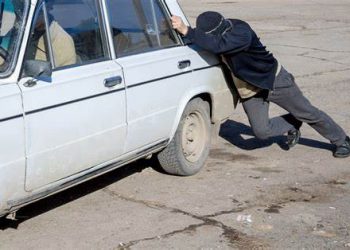 Seperti Dorong Mobil Mogok