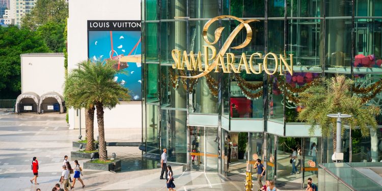 Bocah 14 Tahun Tembaki Pengunjung Mal Mewah di Thailand