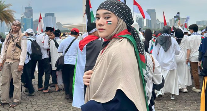 Momen Haru Clara Shinta Dapatkan Nama Islami dari Ustaz Adi Hidayat