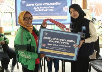 Serunya Berbagi Bahagia Touring Bersama Lady Ojol
