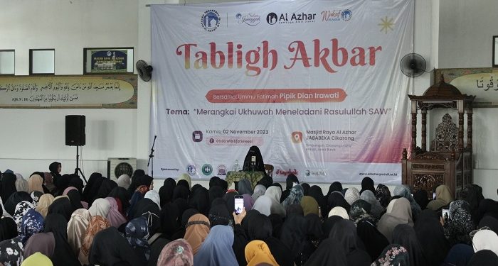 Tabligh Akbar Bersama Ummu Pipik: Merangkai Ukhuwah Meneladani Rasulullah