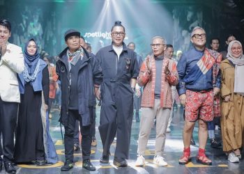 Kolaborasi Karya Sustainable Fashion, Wastra, Hingga Funky Kebaya Menutup SPOTLIGHT Indonesia 2023 Culture: Then and Now