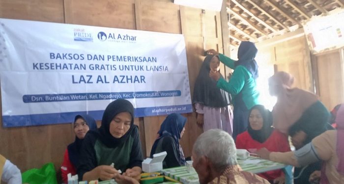Peduli Kesehatan Lansia, LAZ Al Azhar Berikan Layanan Pengobatan Gratis
