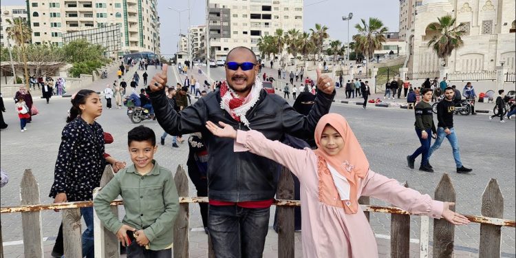 Keluarga Bang Onim Berhasil Dievakuasi dari Gaza