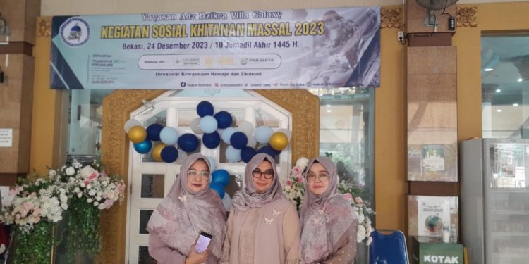 Perempuan Indonesia, Kembalilah ke Masjid