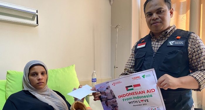 Dompet Dhuafa Bersama Indonesian Humanitarian Alliance (IHA) Gulirkan Bantuan Penyintas Palestina Di Berbagai Rumah Sakit