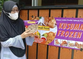 Ajak Keluarga Jadi Reseller, Ini Dia Trik Lain Salimah Bojonggede Menaikkan Omzet Salimah Food