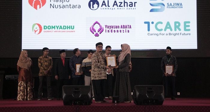 LAZ Al Azhar Raih Penghargaan IFA 2023 dengan Kategori Lembaga Pendukung Gerakan Fundraising