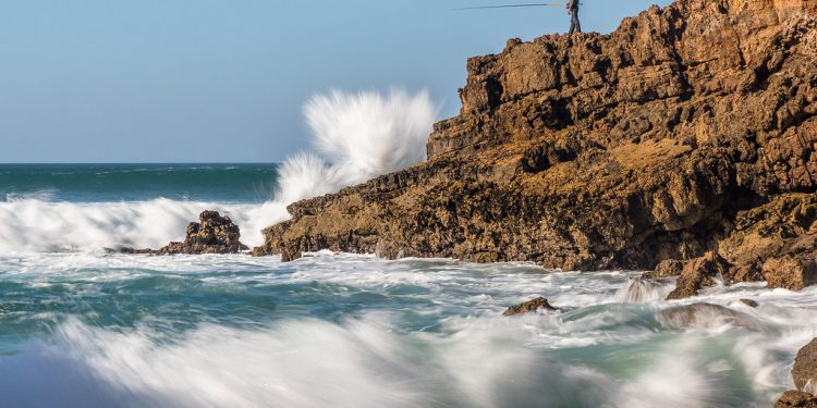 Dunia Luar dan Dunia Dalam