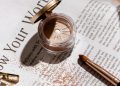 Hukum Memakai Make up Glitter