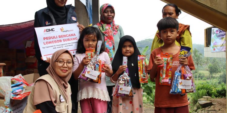 Tunaikan Amanah Para Donatur, Assyifa Peduli Salurkan Bantuan kepada 815 Warga Terdampak Longsor Subang