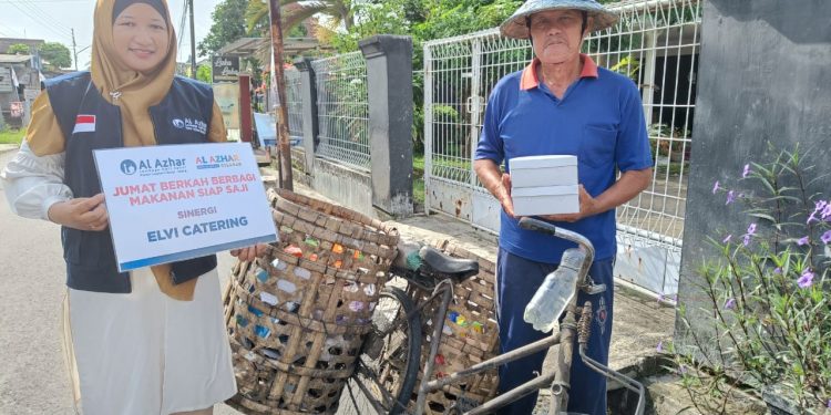 Jumat Berkah Laz Al Azhar Bagikan Makanan Siap Saji Sayuran Dan Lauk