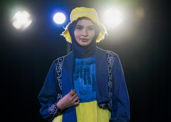 Koleksi Riak Khatulistiwa Oleh Tione Afifaya