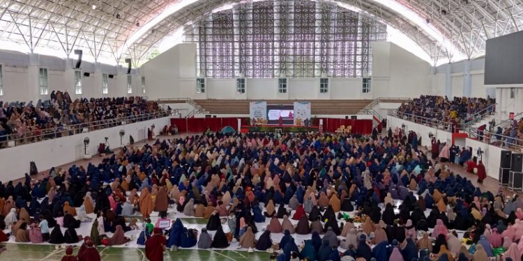 Targetkan Penurunan Buta Aksara Alquran Indonesia, Muslimah Wahdah Indonesia Helat Salam Alquran