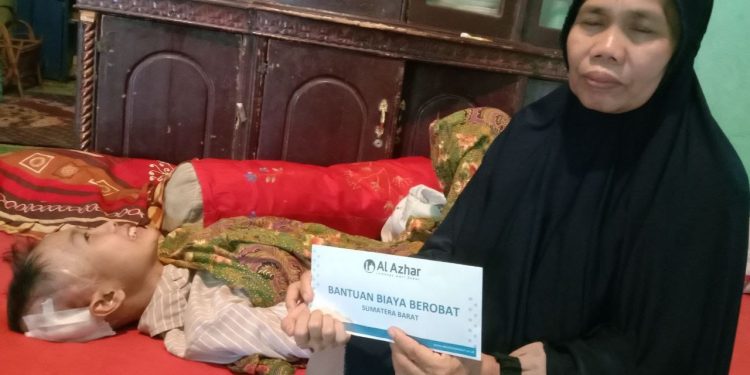 LAZ Al Azhar Sulawesi Selatan Distribusikan Paket Al-Qur’an untuk Rumah Tahfiz Gratis