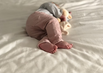 Suasana yang Mendukung Si Kecil Tidur dengan Nyenyak