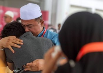 Tips Menghadapi Anak Menangis