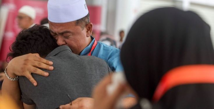 Tips Menghadapi Anak Menangis