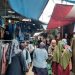 Borong Busana Muslim, Warga serbu Pasar Tanah Abang di Awal Ramadan