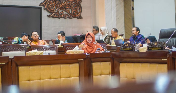 Legislator Ungkap APBN untuk Bayar Utang Kereta Cepat Tidak Tepat