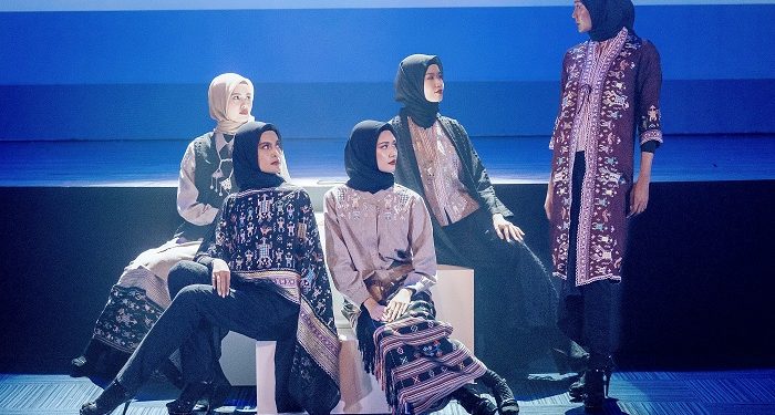 Batik Chic Hadirkan Harmoni Motif-Motif Kain Daerah Indonesia Timur