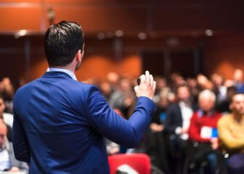 3 Hal Penting Kalau Ingin Jago Public Speaking