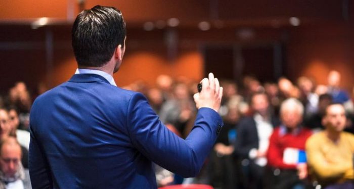 3 Hal Penting Kalau Ingin Jago Public Speaking