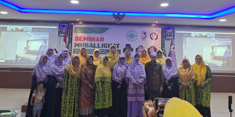 Salimah Kalbar Cetak Mubalighah untuk Membangun Masyarakat Beriman