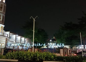 Masjid Adz Dzikra Grand Galaxy Tebar 700 Paket Santunan untuk Jemaah