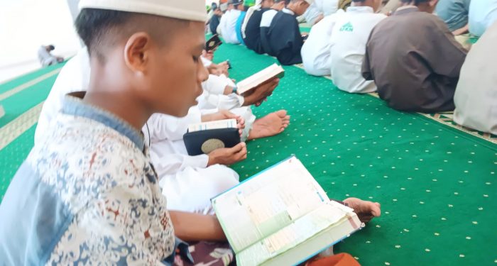 Hari Kelima Ramadan, Santri Ponpes Nuu Waar Khatam Alquran 3900 Kali