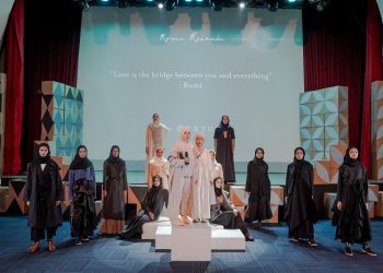 Rosie Rahmadi: Modest Fashion bertemu Tarian Sufi dan Wisdom dari Rumi