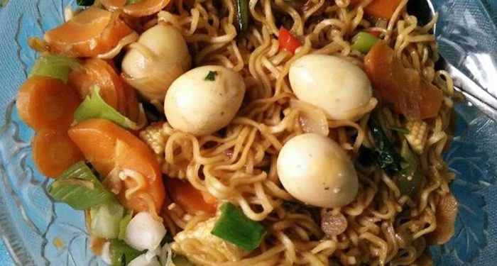 Mie Goreng Telur Puyuh