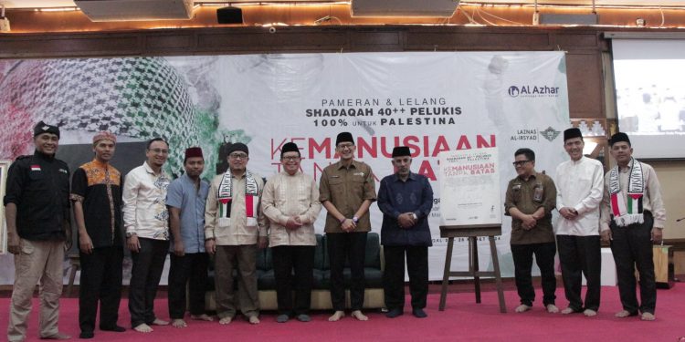 Sandiaga Uno Resmikan Pameran Lukisan untuk Palestina di Masjid Agung Al Azhar