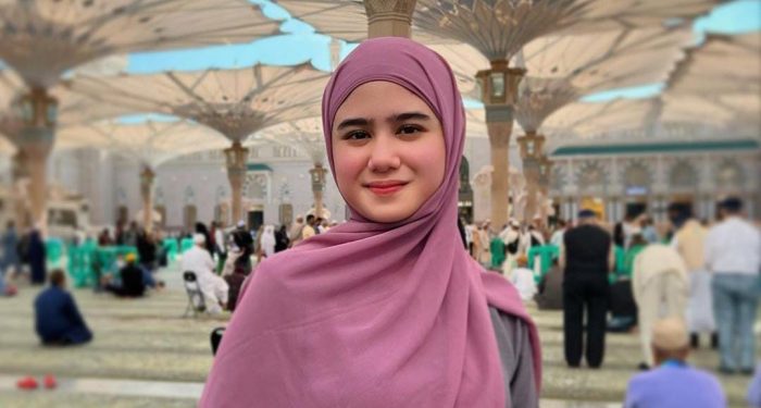 Sederet Tampilan Syar'i Selebriti Tanah Air saat Beribadah di Tanah Suci