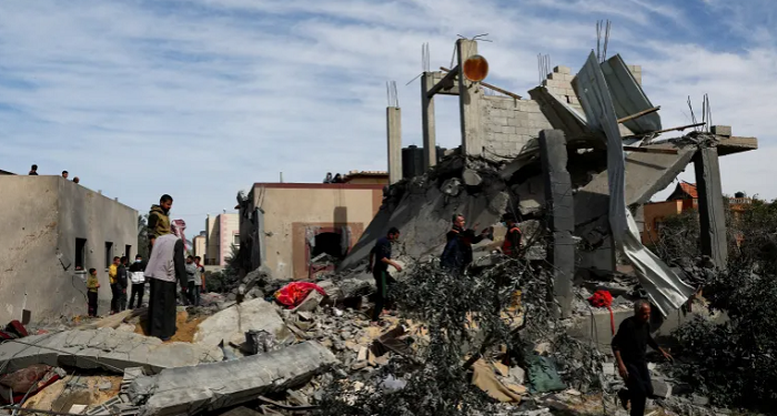 Serangan Udara Israel Menewaskan 14 Warga Palestina di Rafah