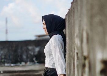 5 Manfaat Hijab bagi Kecantikan Wanita Muslimah