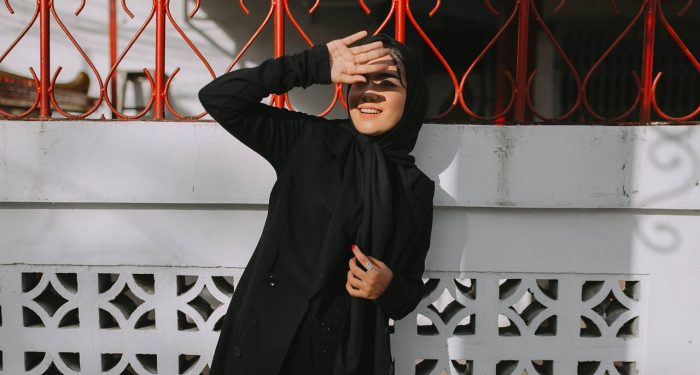 Cara Memakai Hijab dengan Menyesuaikan Bentuk Wajah